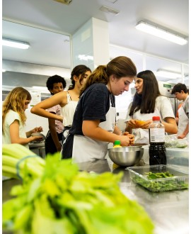 TEEN CLUB (13-17 AÑOS)