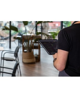 Pantallas en la mesa: ¿cómo están influyendo en nuestra manera de comer?